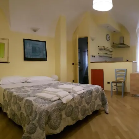 Mae Suites 2* Альбенга