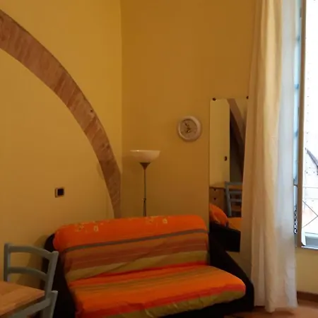 Гостевой дом Mae Suites 2*
