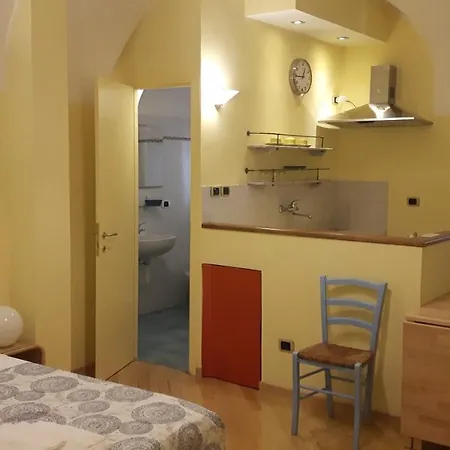 Mae Suites بيت ضيافة ألبينغا